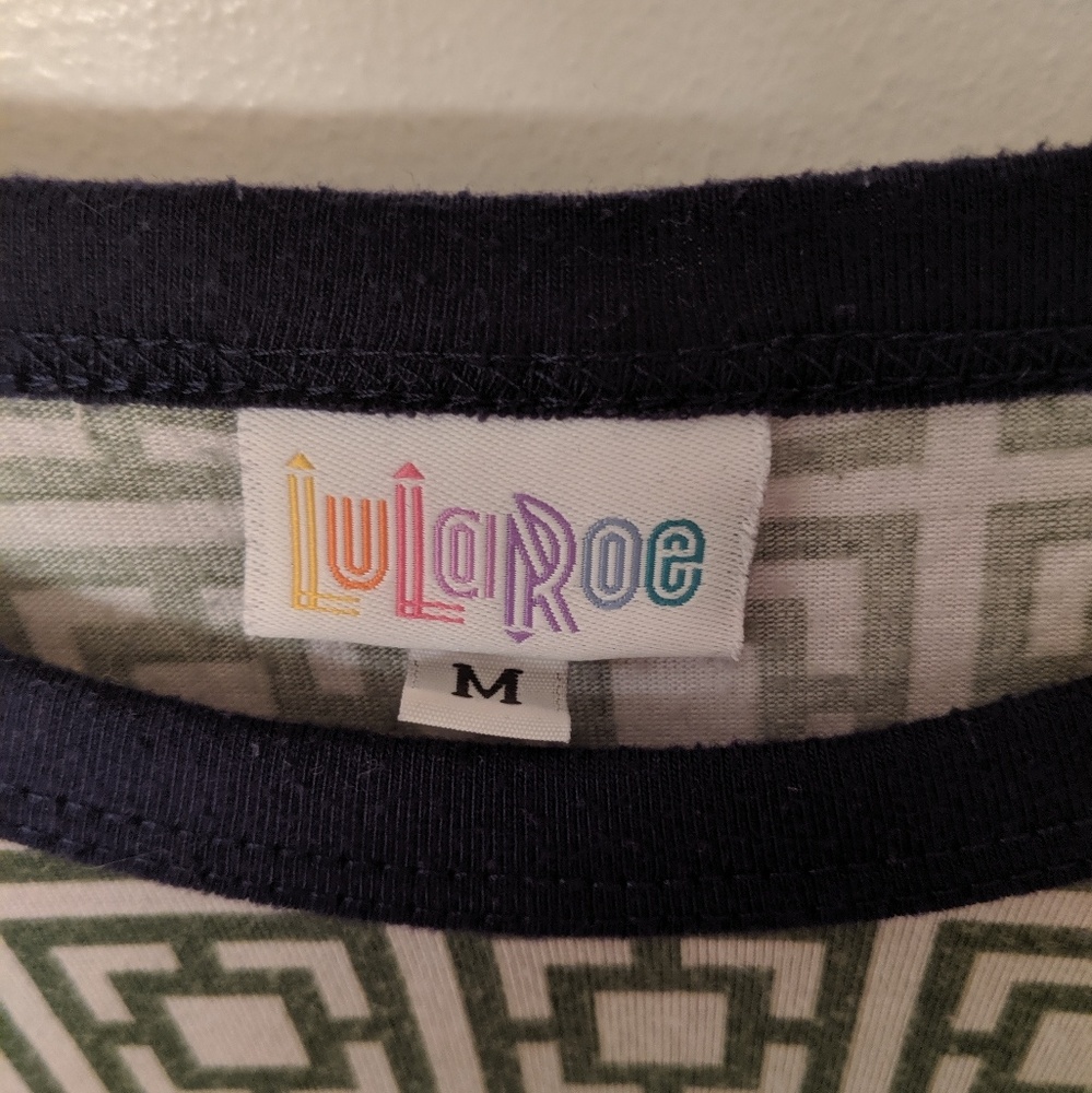 Lularoe Randy tee - Picture 3 of 5